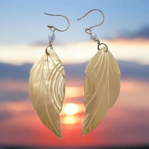 Mother of Pearl Leaf Dangle Earrings Beachy Coastal Silver Tone Pierced Bohemian